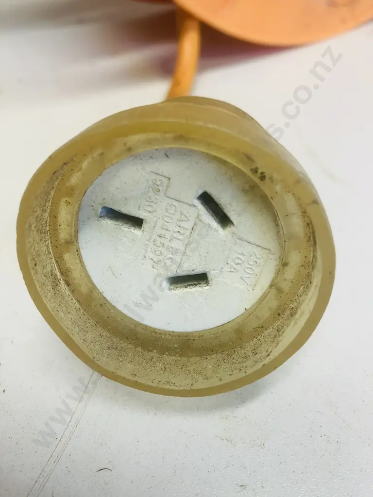 Orange Cord Storage Reel With Arlec Extension Lead Image 1++