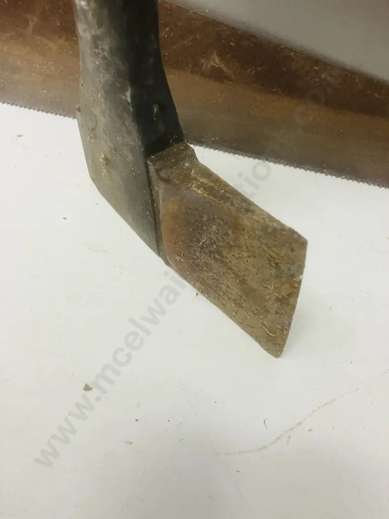 Fiskars X170 Splitting Axe & Mitre 10 Trade G-Man Saw Made In Sweden Image 1++