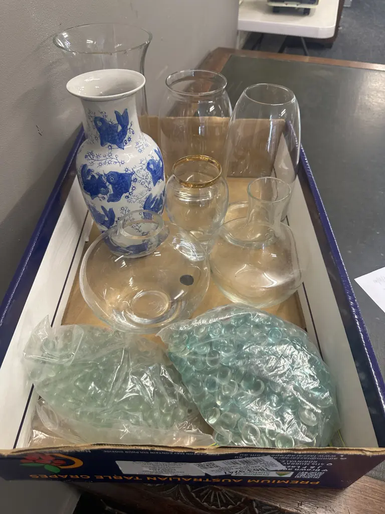 Selection Of Glass Vases & Clear Stones Image 1++