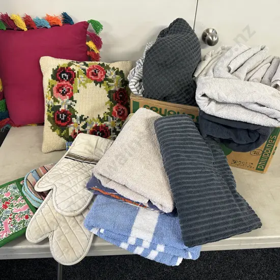 Selection Of Linen Items Including Cushions Etc