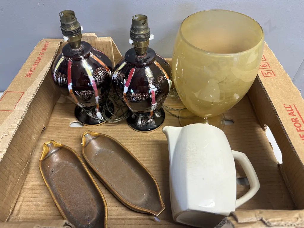 Box Lot Of Vintage Items Including Table Lamp Bases,  Pottery Sweetcorn Dishes Etc Image 1++