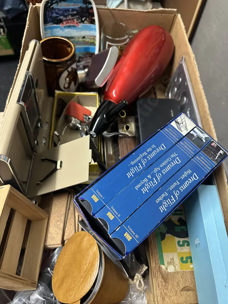 Box Lot Vintage Items Image 1++