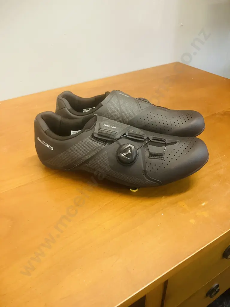 Shimano RC3 Road Shoes - 42 E Image 1++