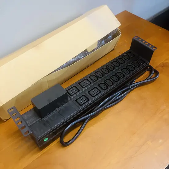 Dynamix RPR-IEC-16A20H 20 Outlet Horizontal Power Rail with 6KAC-CurveCircuit Breaker. Integrated 2m Power Cord, Black