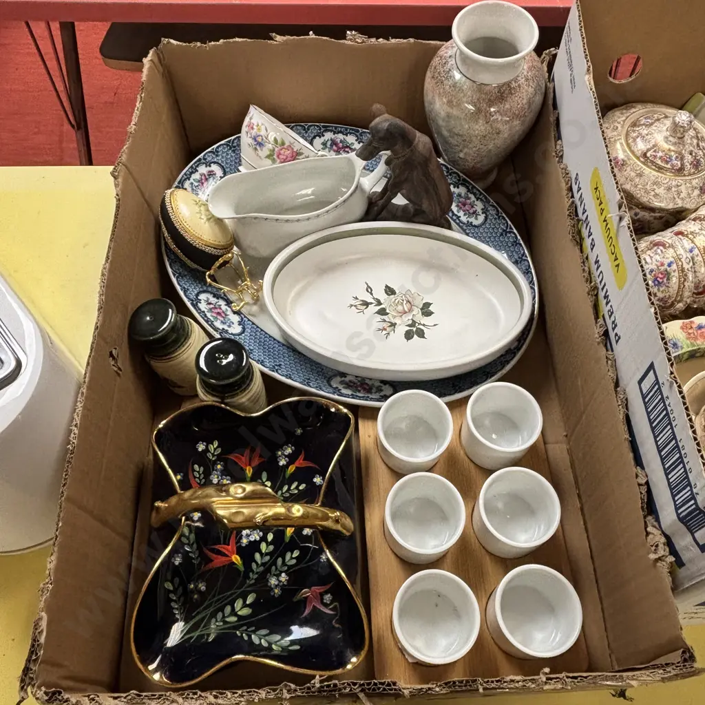 Box of Assorted Pottery etc incl. Peter Shearer Vase Image 1++