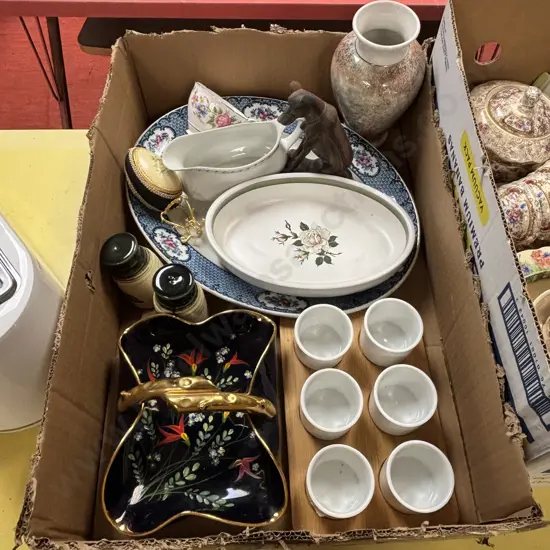 Box of Assorted Pottery etc incl. Peter Shearer Vase