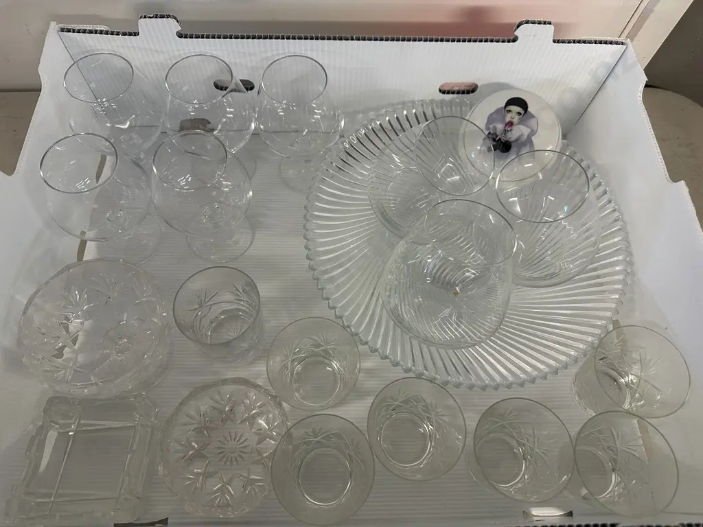 Selection Of Crystal & Glassware Items Including China Trinket Dish Image 1++