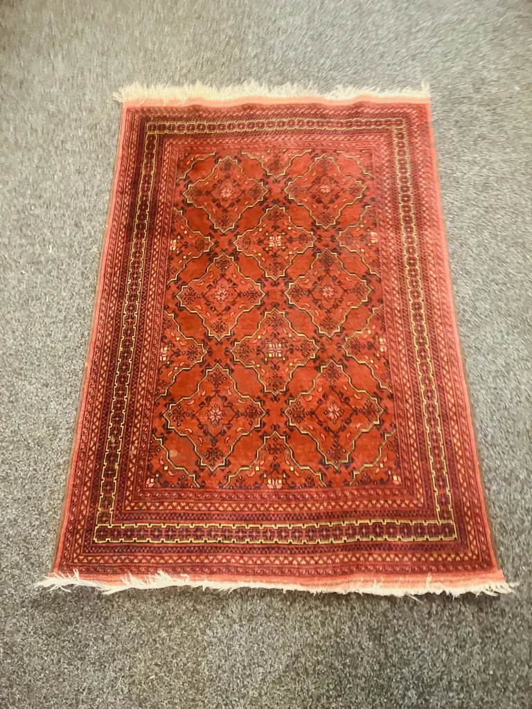 Hand-Knotted Persian Rug. 101 x 151cm Image 1++