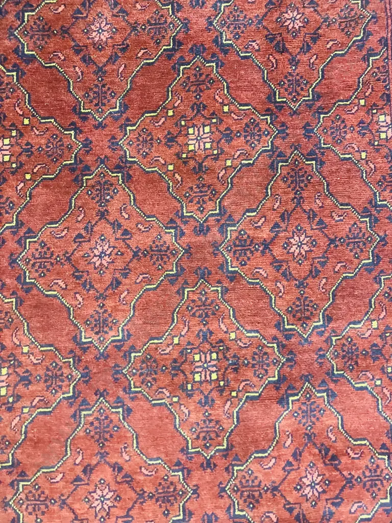 Hand-Knotted Persian Rug. 101 x 151cm Image 1++
