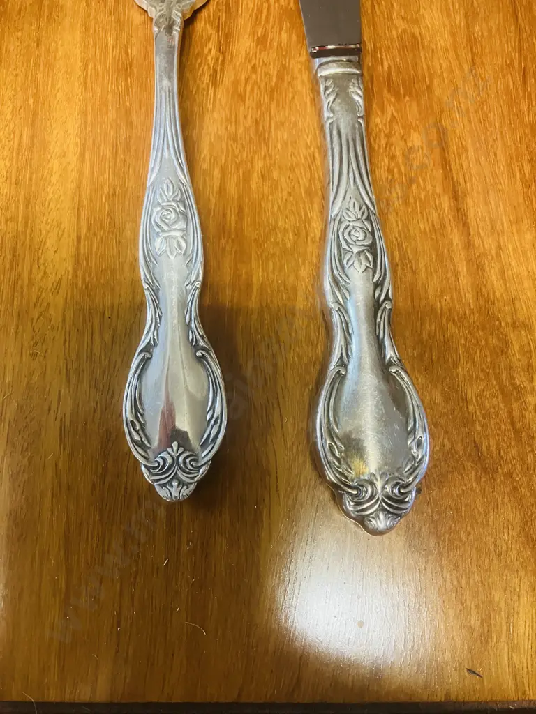 Noritake Fairmont Silver 'Elizabeth Rose' 104 Piece Cutlery Set In Lined Wooden Case - Rose & Scroll Pattern Image 1++