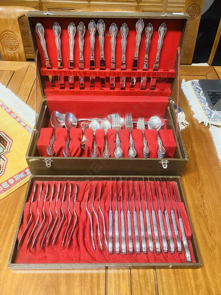 Noritake Fairmont Silver 'Elizabeth Rose' 104 Piece Cutlery Set In Lined Wooden Case - Rose & Scroll Pattern Image 1++