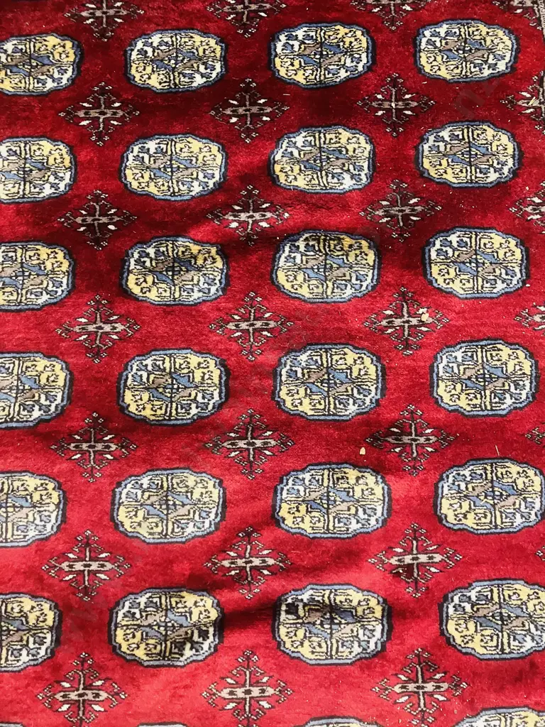 Red / Blue / Grey Rug. 126 x 192cm Image 1++