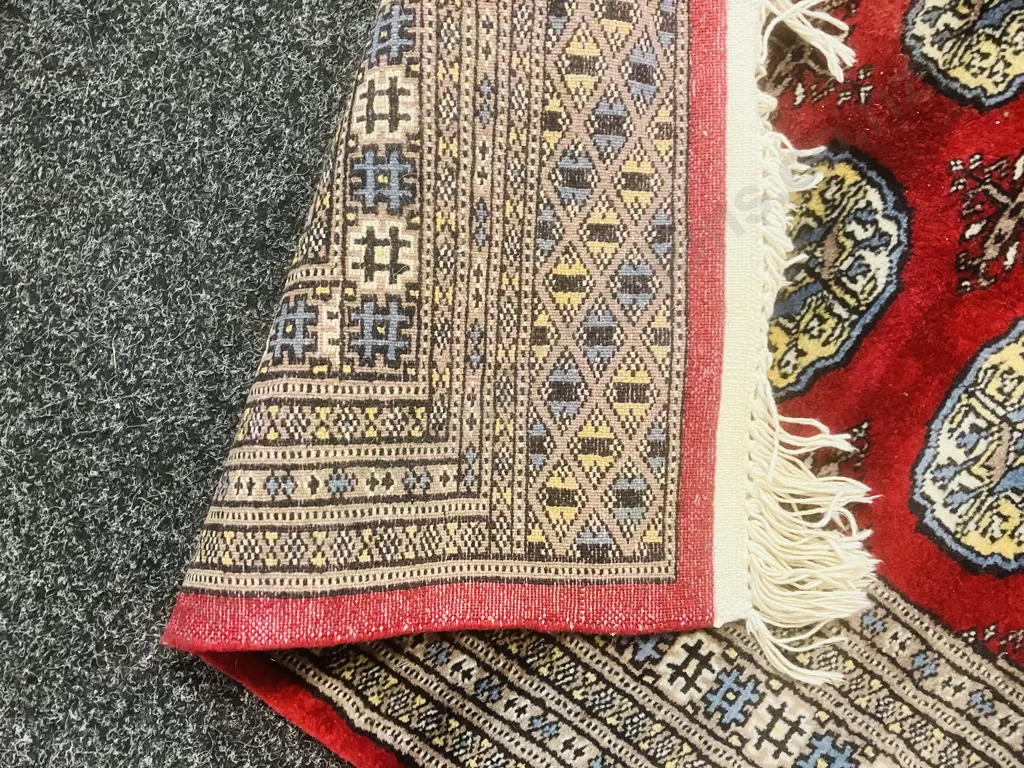 Red / Blue / Grey Rug. 126 x 192cm Image 1++