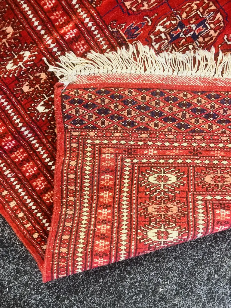 Vintage Persian Floor Rug. 128 x 186cm Image 1++