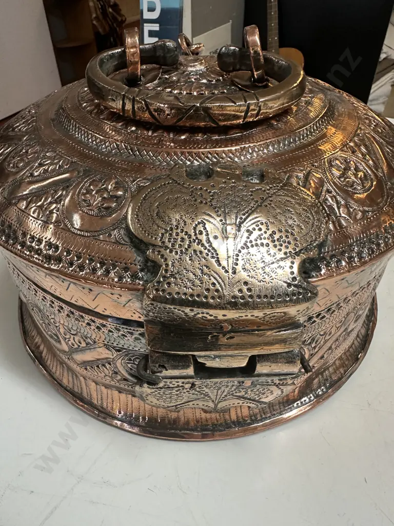 Stunning Vintage Copper Paandaan With Lidded Containers & Cups. 17 x 32cm Image 1++