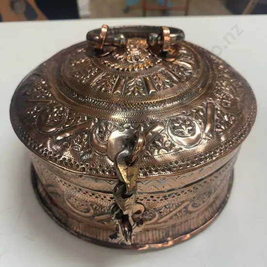 Stunning Vintage Copper Paandaan With Lidded Containers & Cups. 17 x 32cm