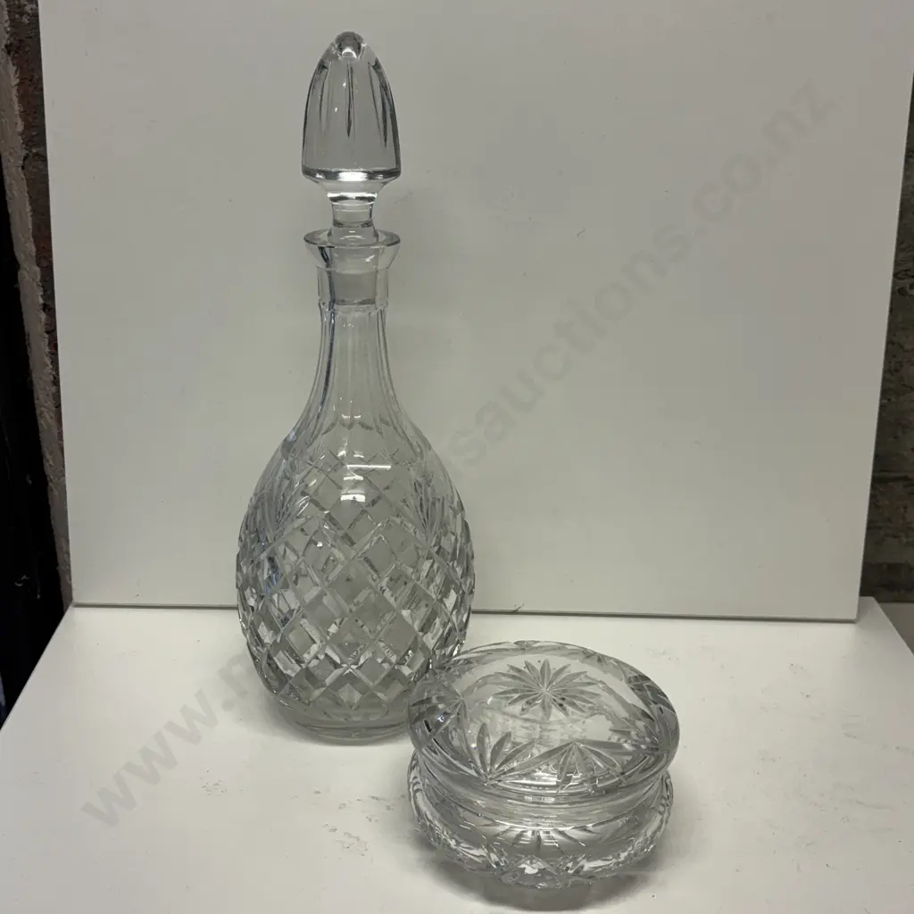 Crystal Decanter with lidded Trinket Box Image 1++