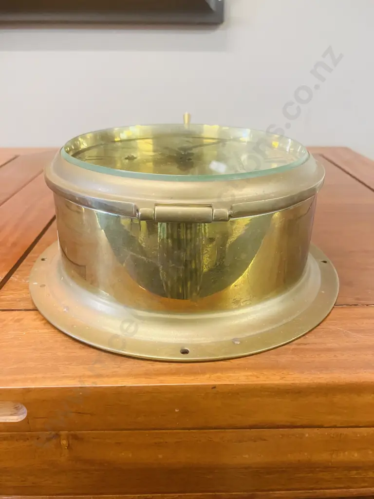 Wembe Hamburg Chronometerwerke Brass Ships Clock With Key. 8.5 x 20cm Image 1++