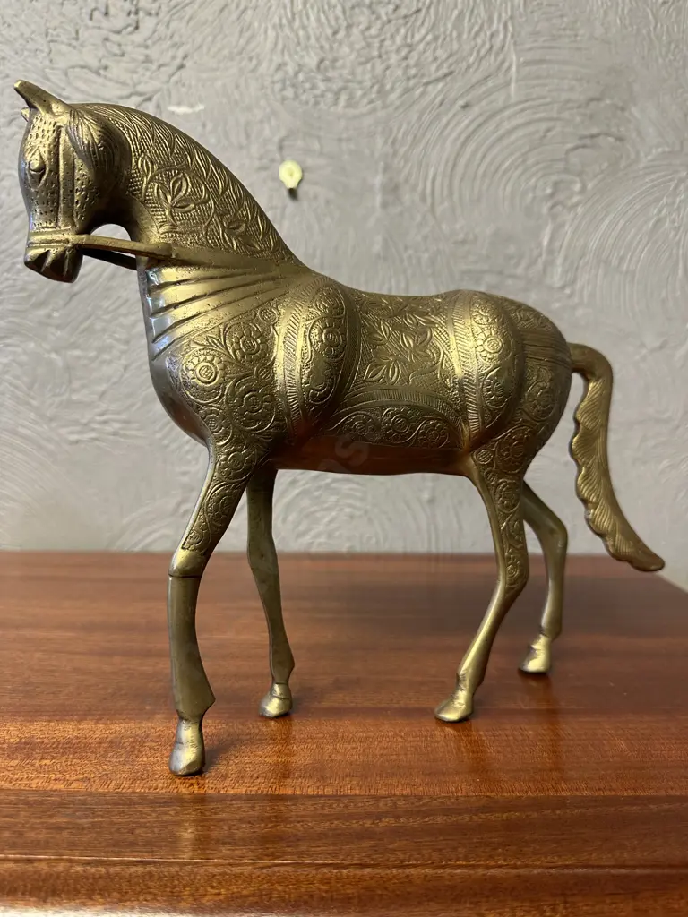 Vintage Brass Horse Sculpture Figurine H25,W29cm. Image 1++