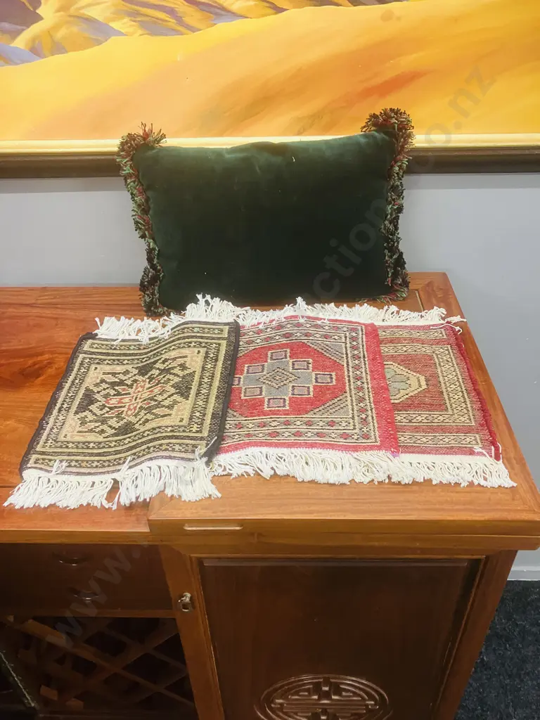 Cushion With 3 Small Persian Kilims Image 1++