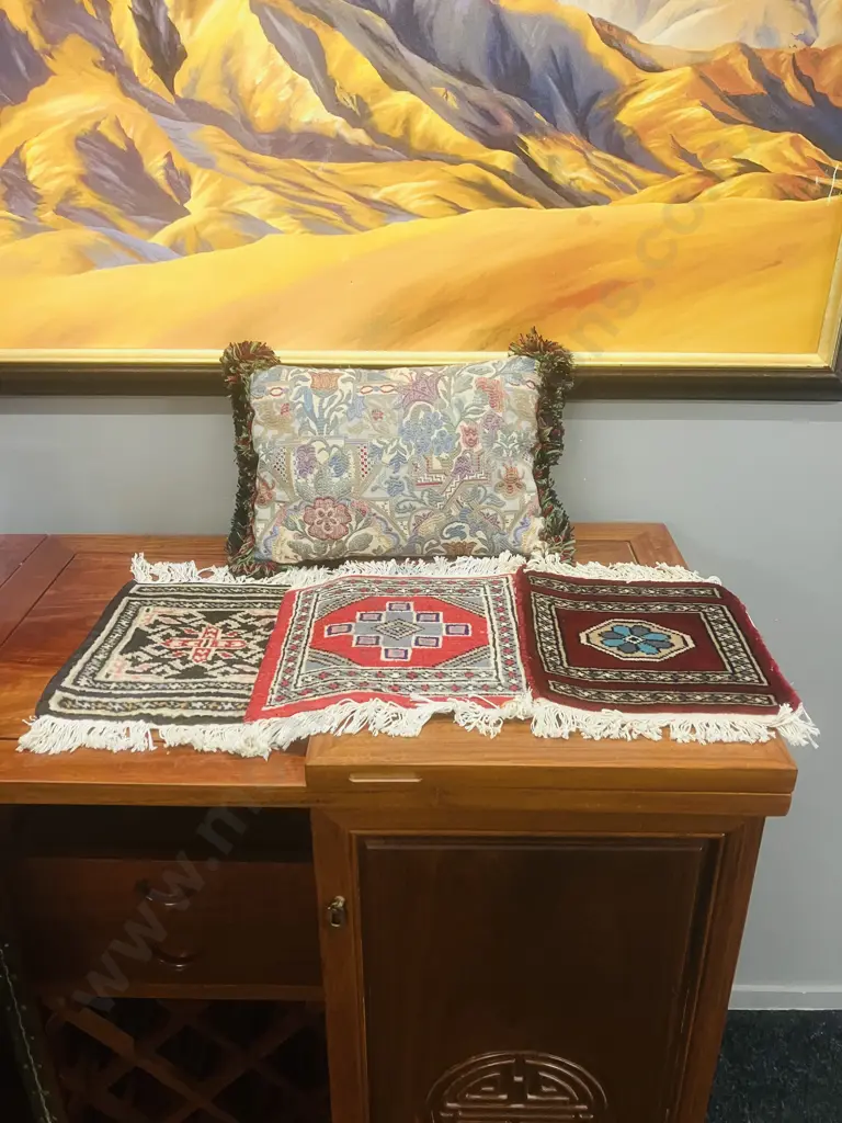 Cushion With 3 Small Persian Kilims Image 1++