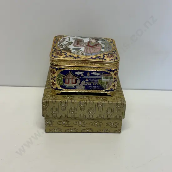 Cloisonne Square Lidded Pot with original box. 7.5cm square H5cm