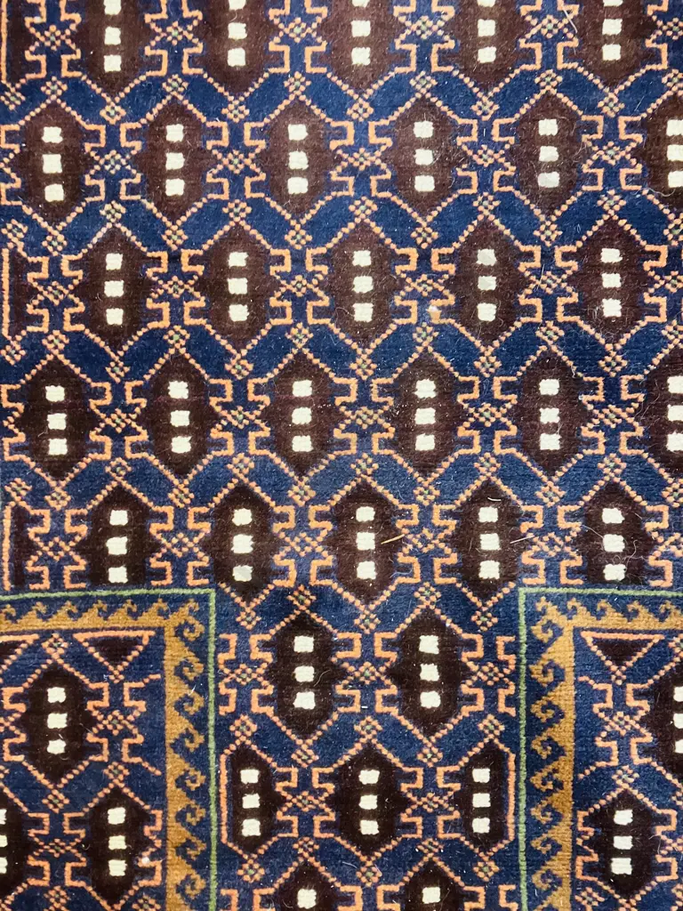Persian Rug - Browns / Blues / Cream. 88 x 134cm Image 1++
