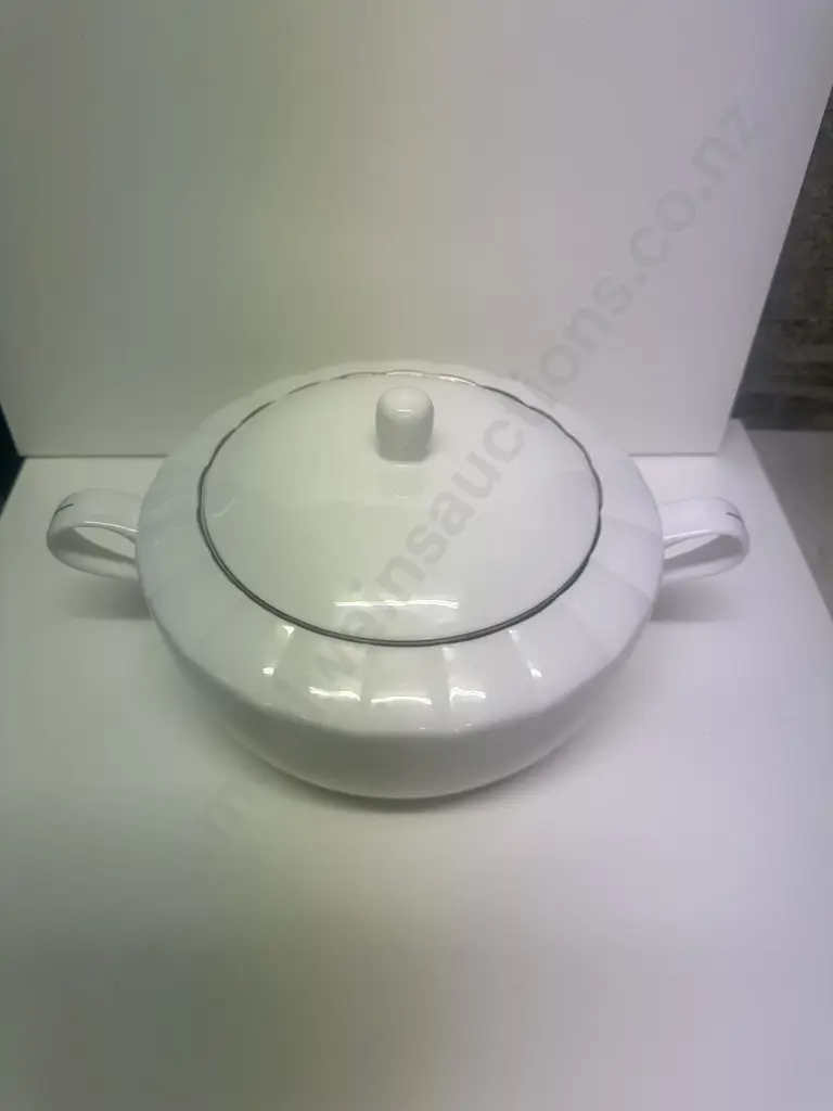 Stevens Regency Premium Quality Lidded Casserole Dish Image 1++