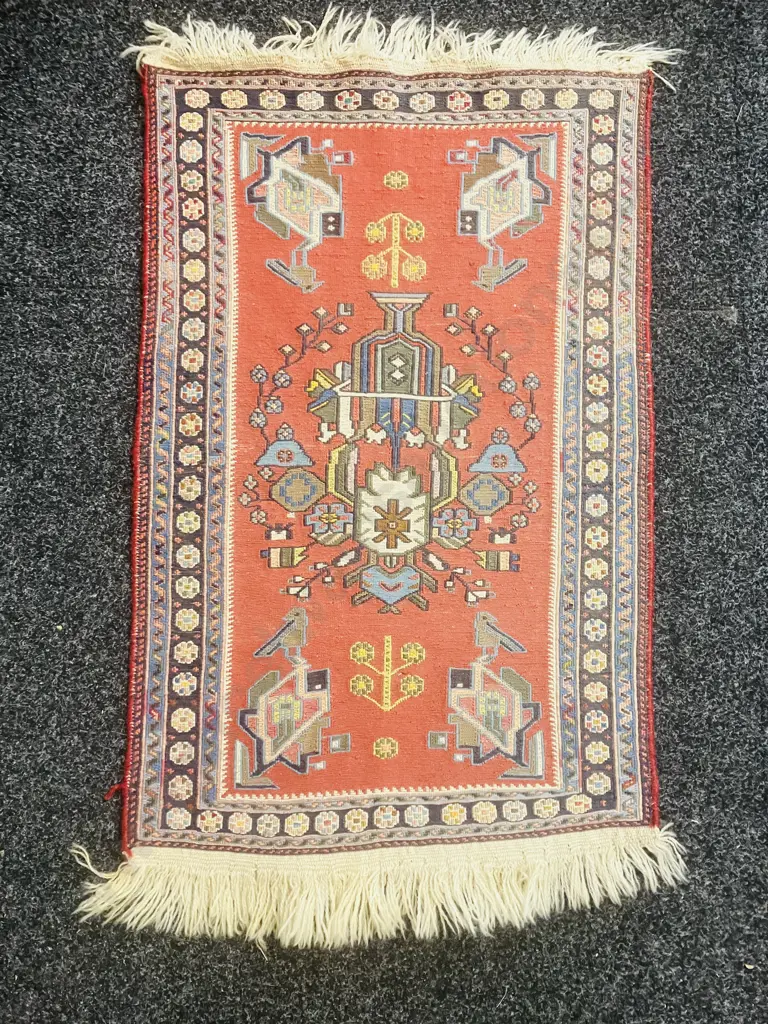 Kilim Persian Rug. 53 x 84cm Image 1++