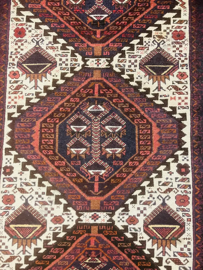 Vintage Persian Rug. 86 x 156cm Image 1++