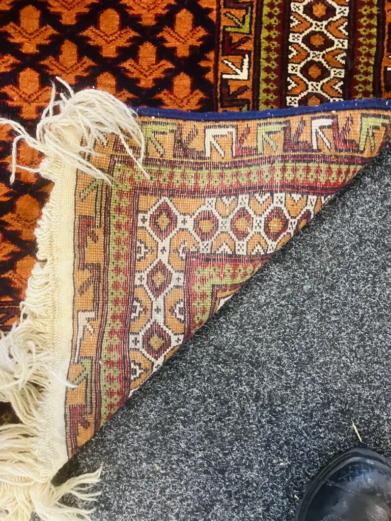 Vintage Persian Floor Rug. 99 x 152cm Image 1++