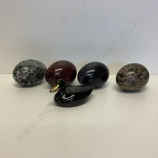 Four Solid Marble eggs with ceramic Duck shaker