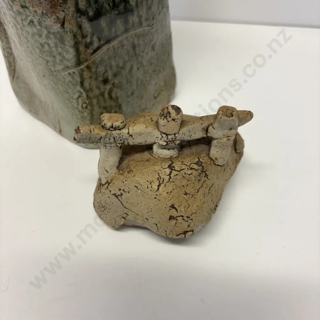 George Kojis Otamatea Platform Series Art Stoneware Lidded Vessel. Signed Image 1++