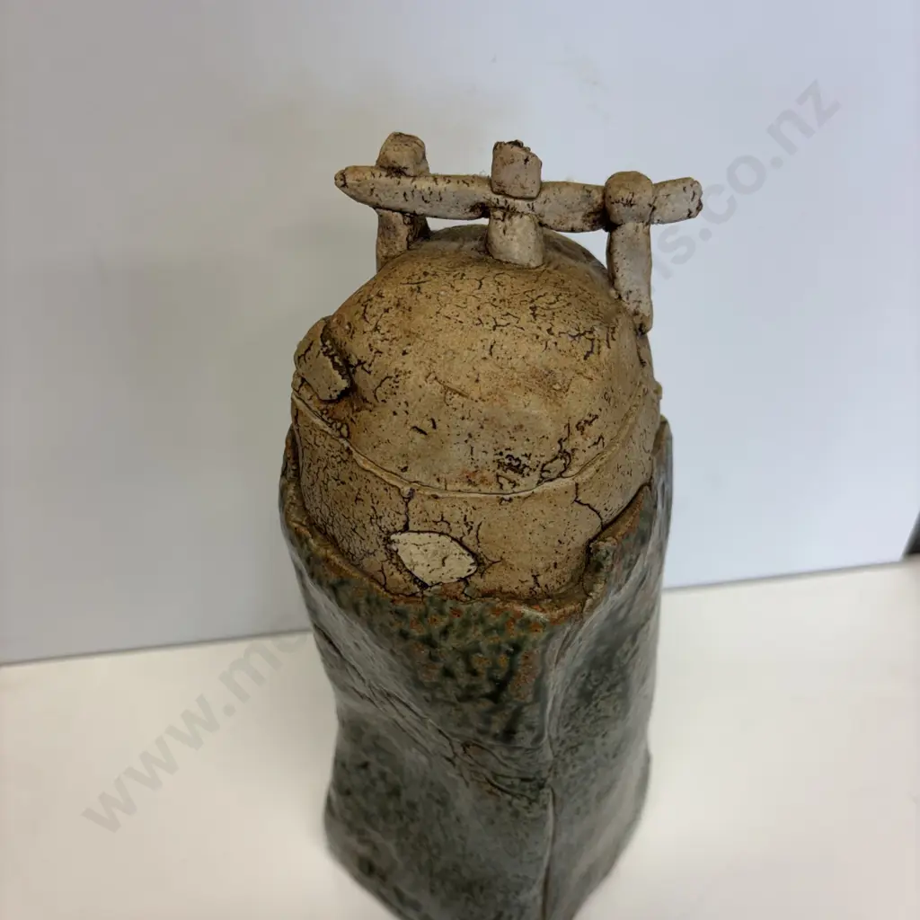George Kojis Otamatea Platform Series Art Stoneware Lidded Vessel. Signed Image 1++