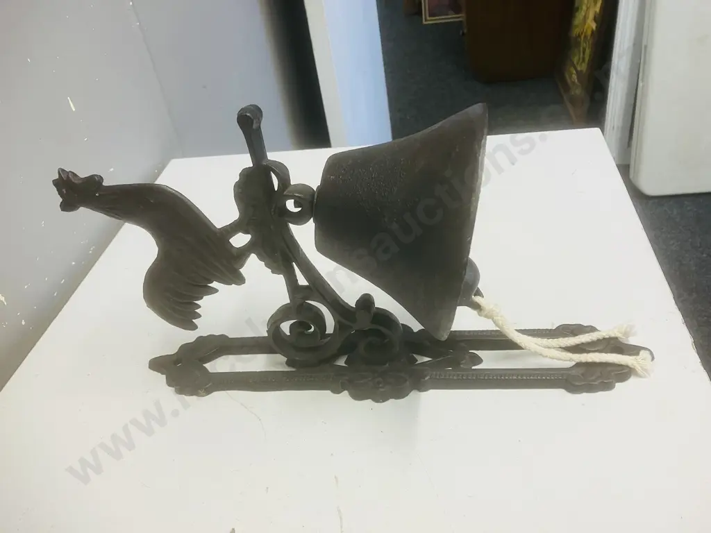 Black Rooster Cast Iron Bell - Wall Mount. 36 x 19cm Image 1++