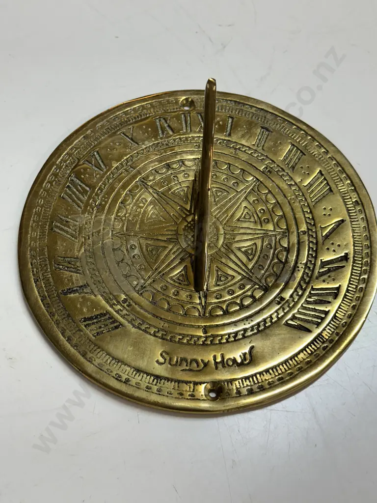 Solid Brass Sundial Sunny Hours Dia20cm. Image 1++