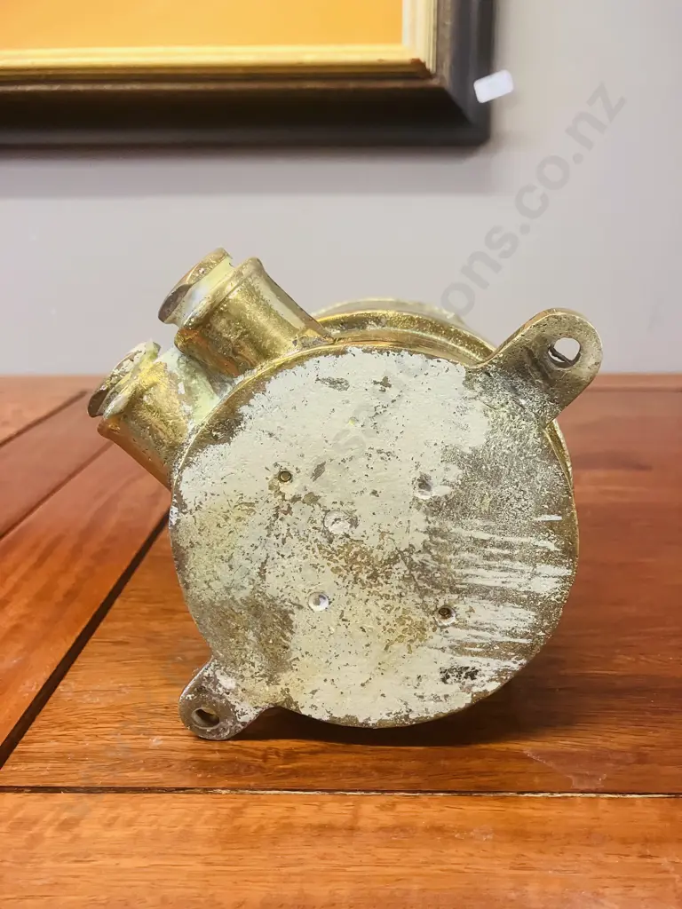 Vintage Brass Ship Passageway Light. 16 x 10cm Image 1++
