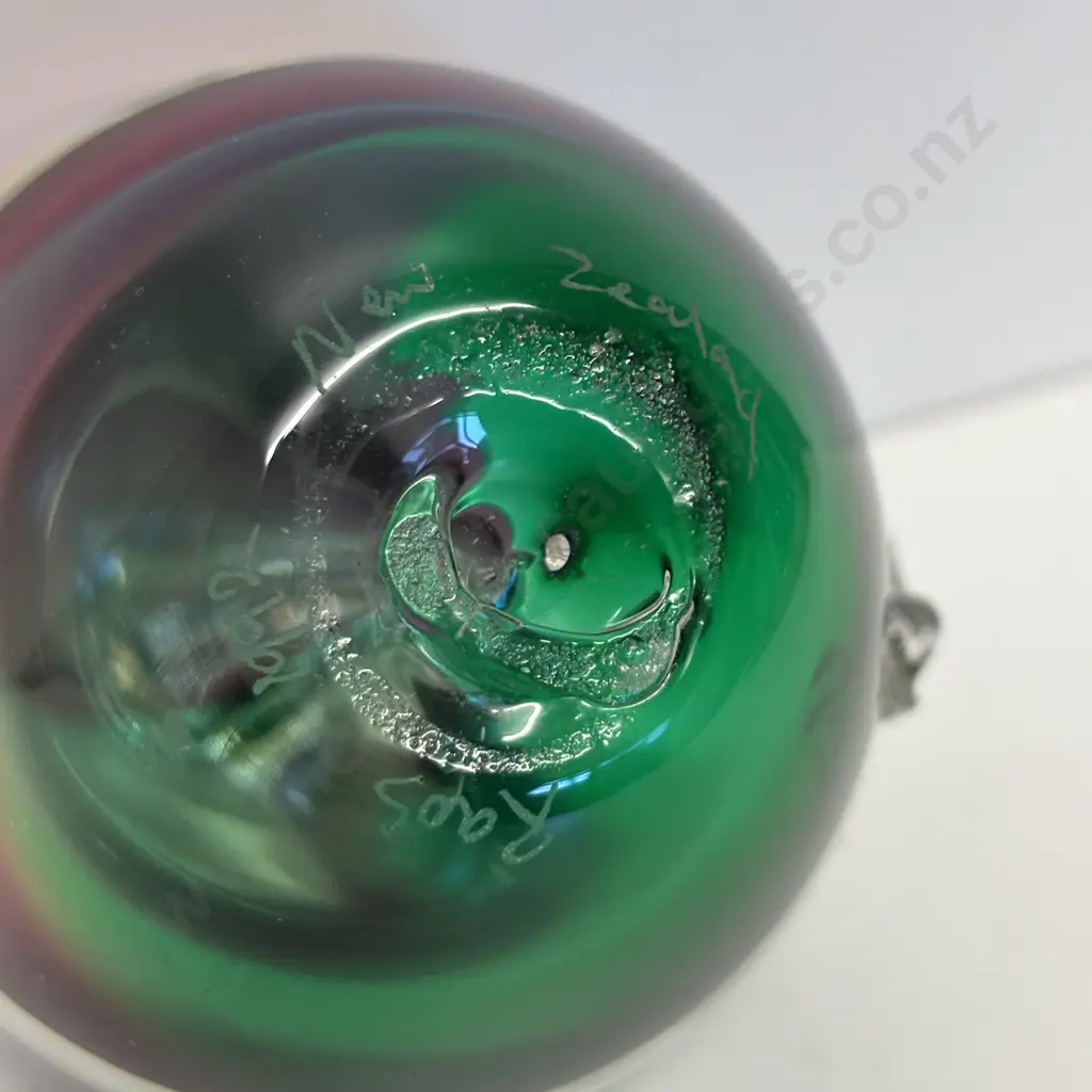 Raos 1992 Art Glass Apple Image 1++