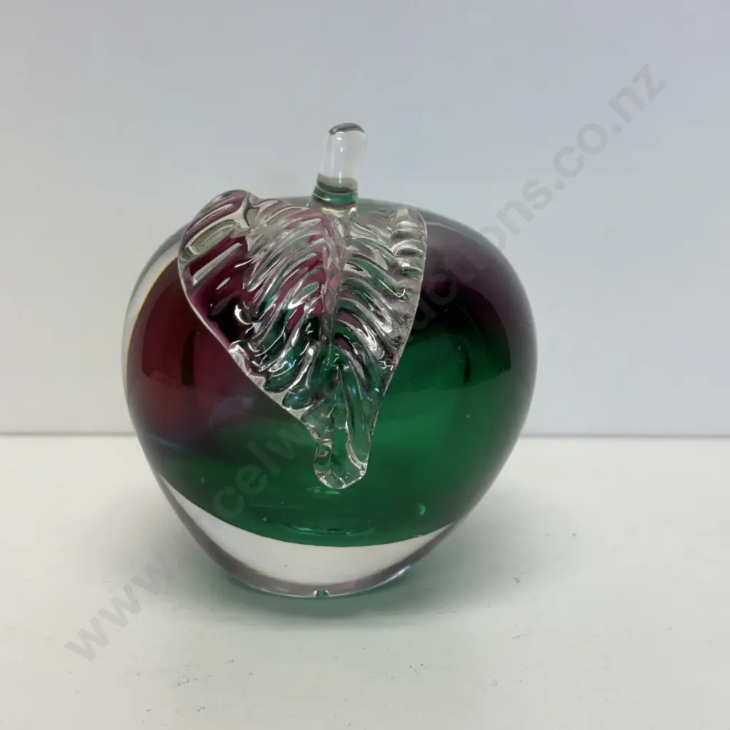 Raos 1992 Art Glass Apple Image 1++