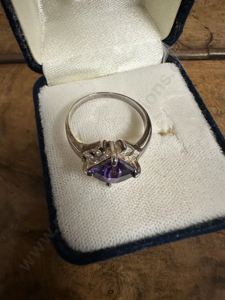 Vintage Sterling Silver Amethyst Ring With Eight Clear Stones Image 1++