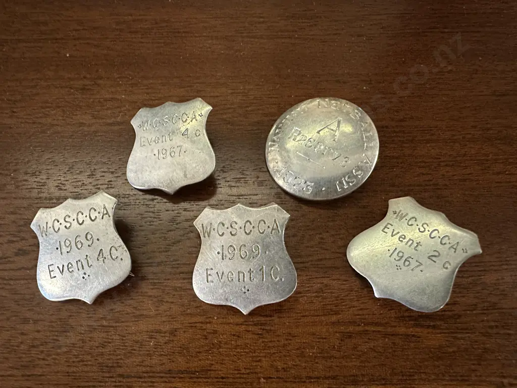  Selection Of Sterling Silver Badges Image 1++