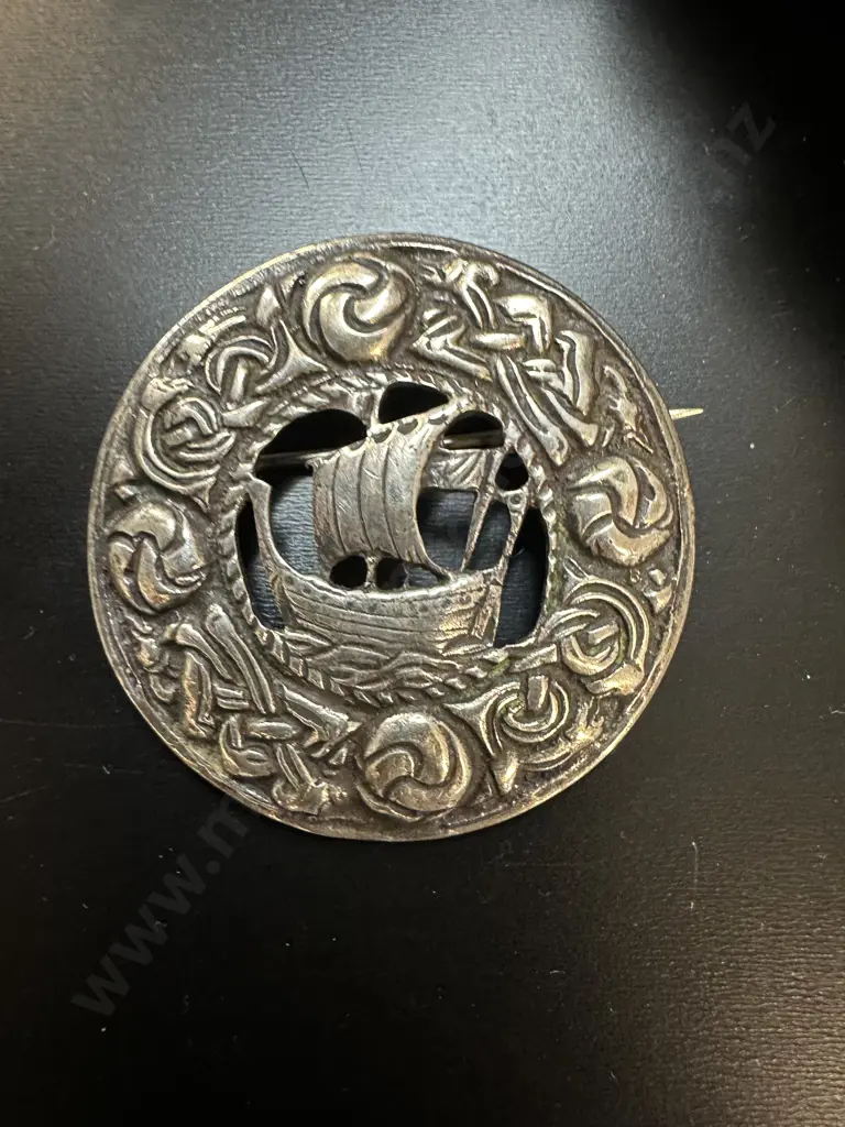 Hallmarked Sterling Silver Scottish Disc Brooch & Vintage Hunting Pin Image 1++