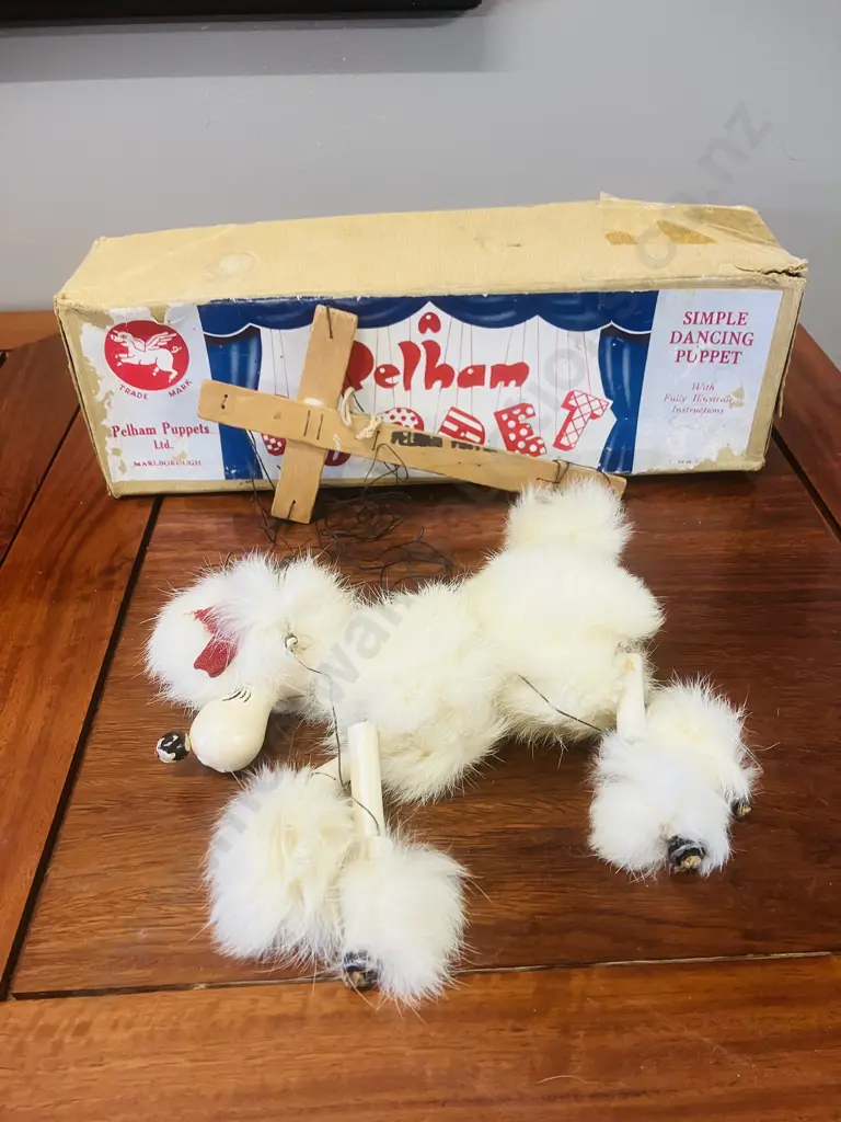 A Pelham Puppet Poodle - White, With Original Box. Made in England Image 1++