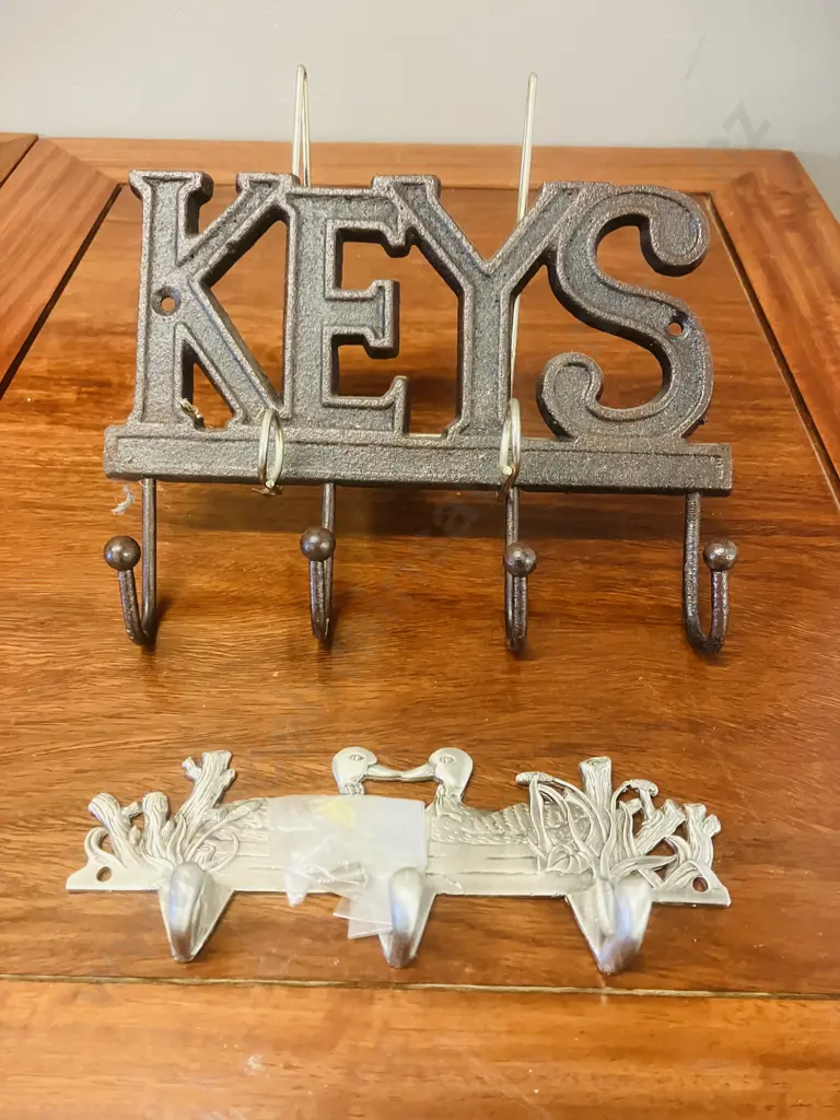 Key Holders x 2 Image 1++