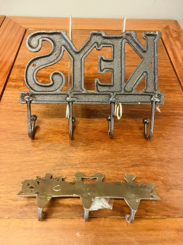 Key Holders x 2 Image 1++