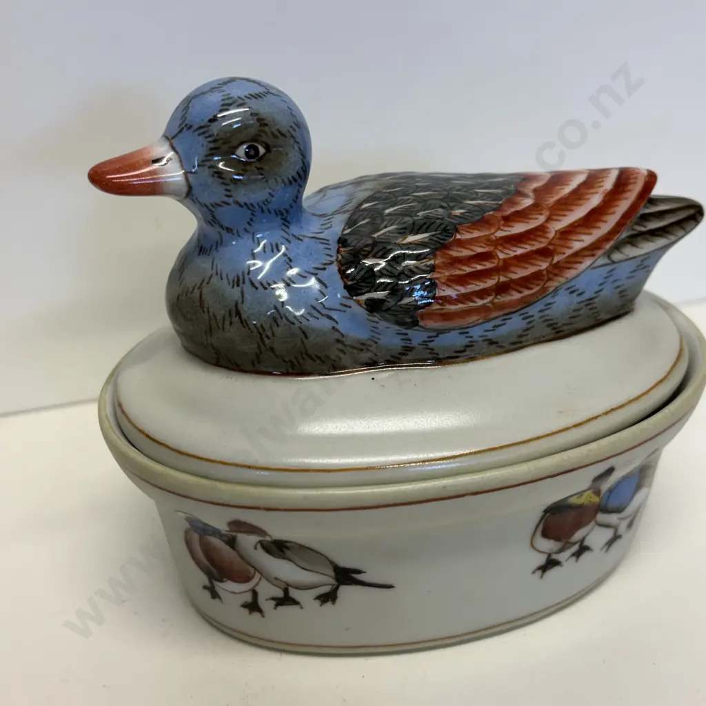 Small Ironstone Lidded Tureen with handpainted Duck finial and base Image 1++