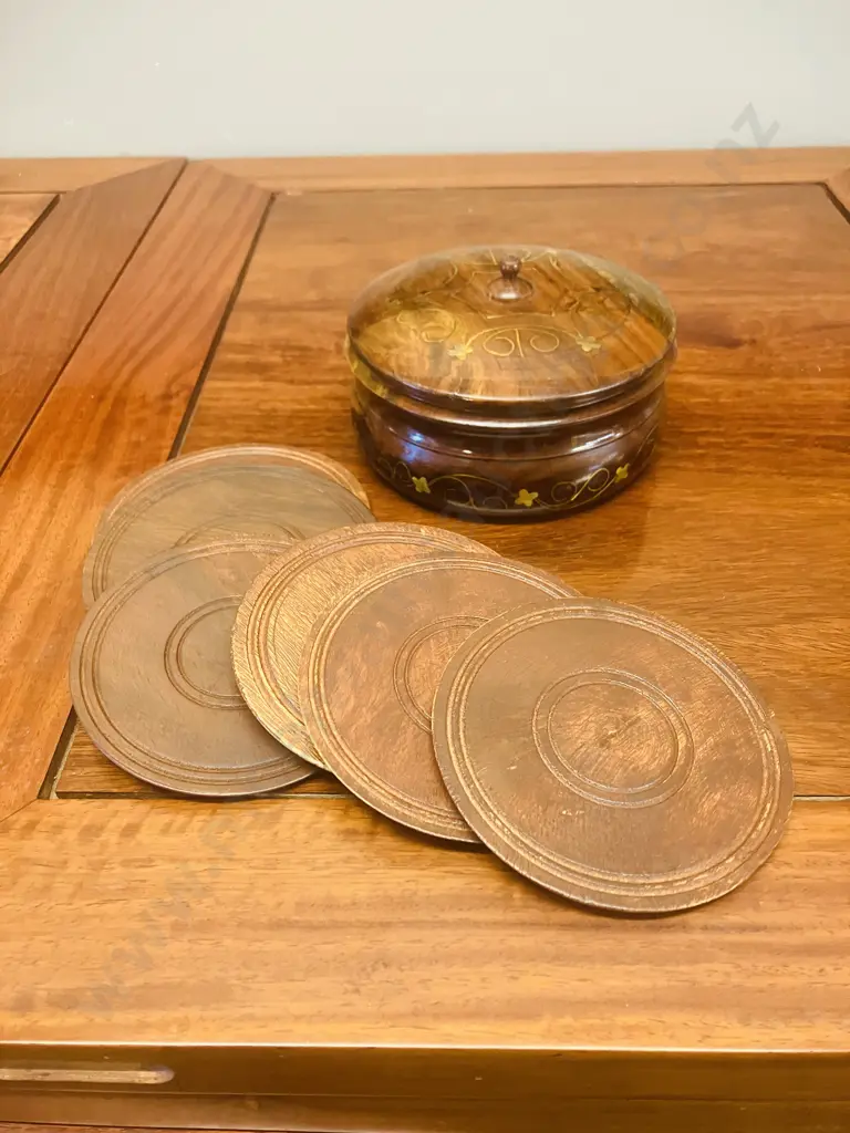 Rosewood Coasters Set of Six In Inlaid Rosewood Container Image 1++