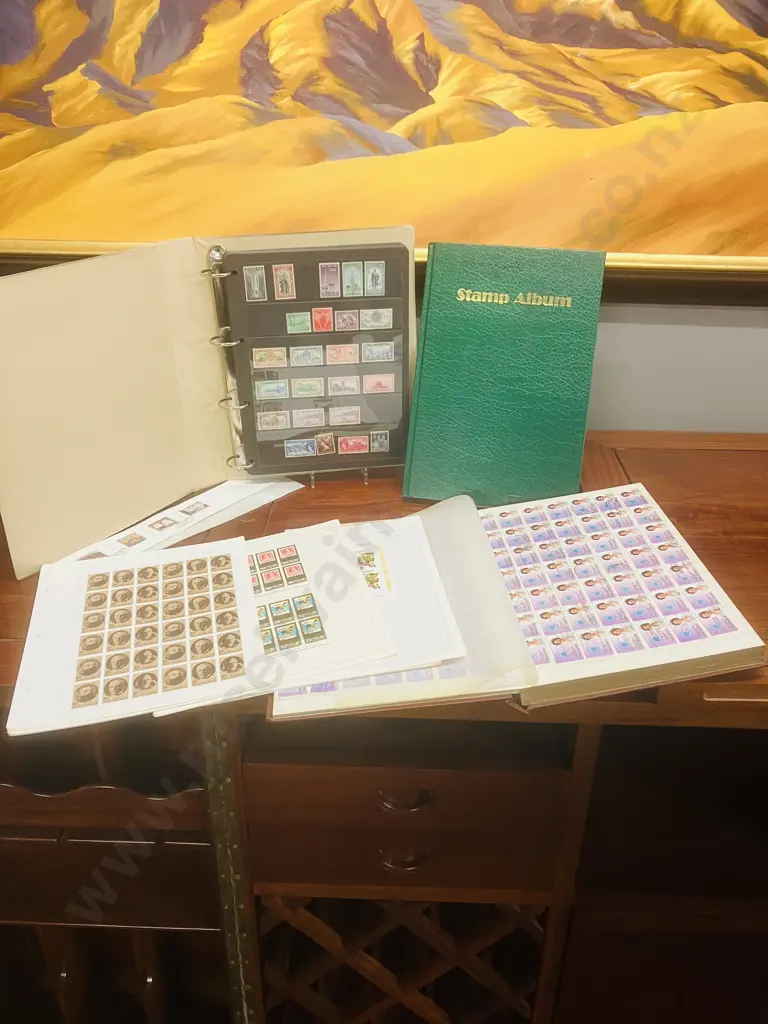 NZ Stamps - Hagner-System Deluxe Album, 2 x Stamp Albums, Loose Leaf Sheets Image 1++