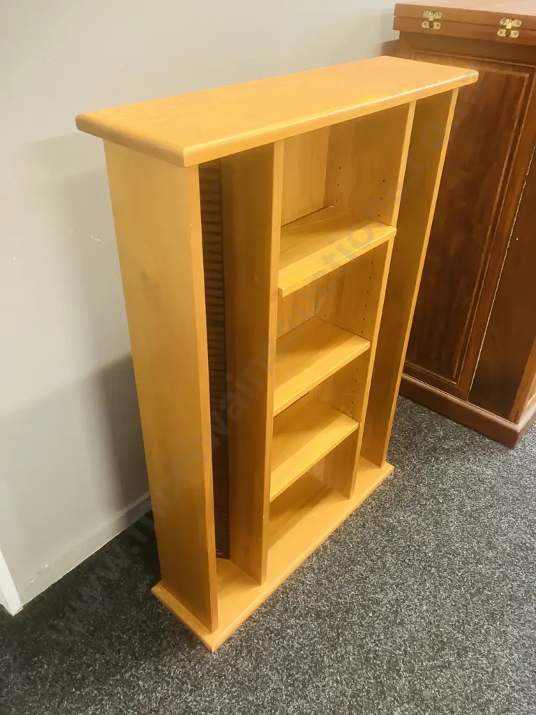 Rimu CD Rack - 120 CD's, 3 Adjustable Shelves. H101 W69 D20cm Image 1++