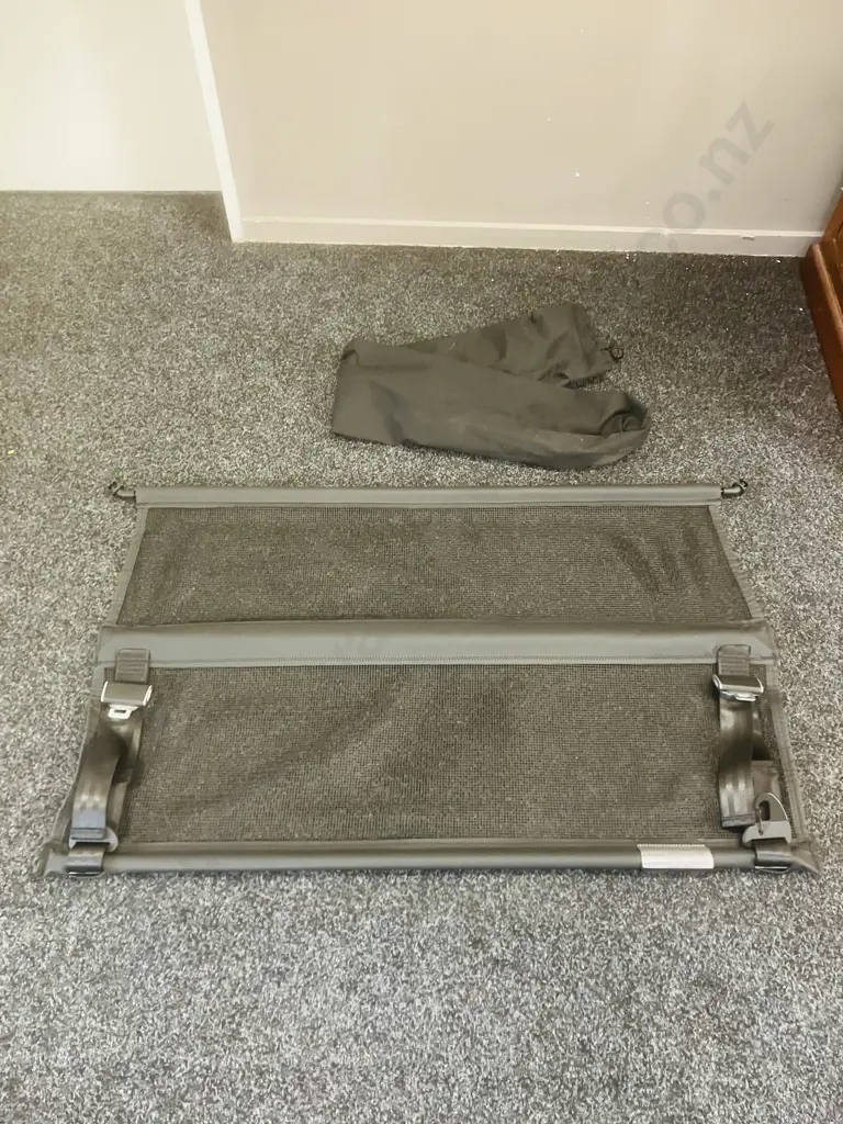 Audi Cargo Net Partition - 4MO 861 691 B Image 1++